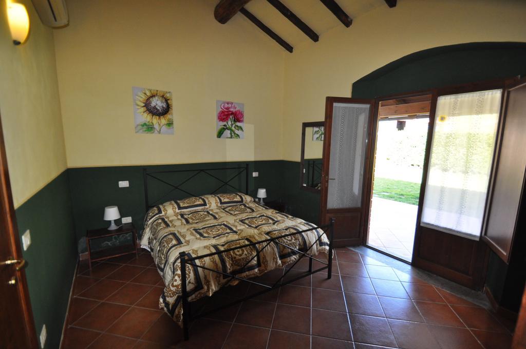Villa Agriturismo Il Cerrosughero Scarlino Zimmer foto
