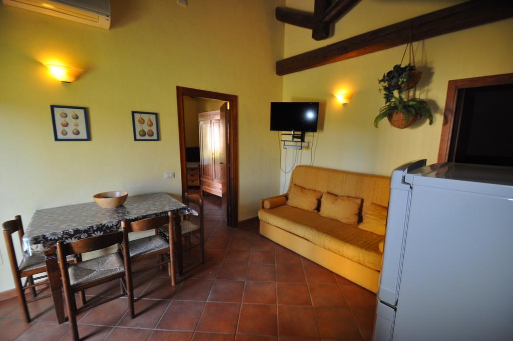 Villa Agriturismo Il Cerrosughero Scarlino Zimmer foto