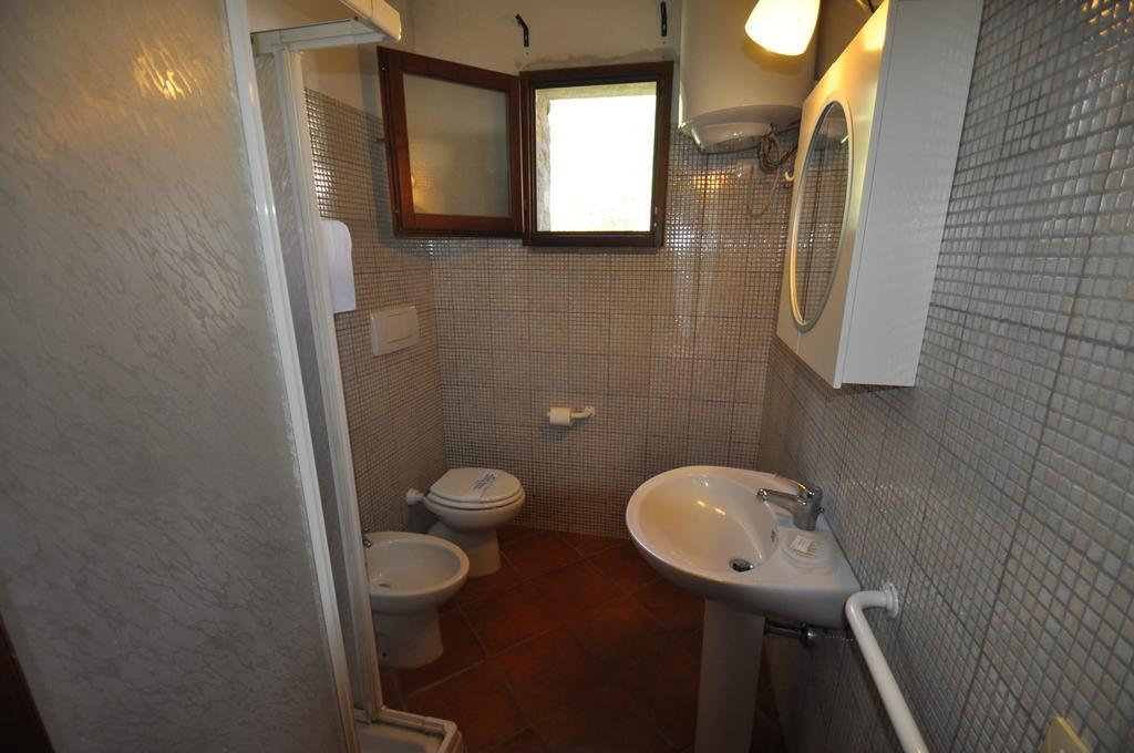 Villa Agriturismo Il Cerrosughero Scarlino Zimmer foto