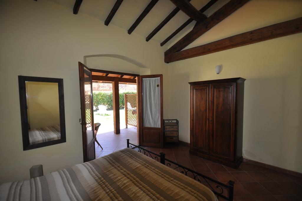 Villa Agriturismo Il Cerrosughero Scarlino Zimmer foto